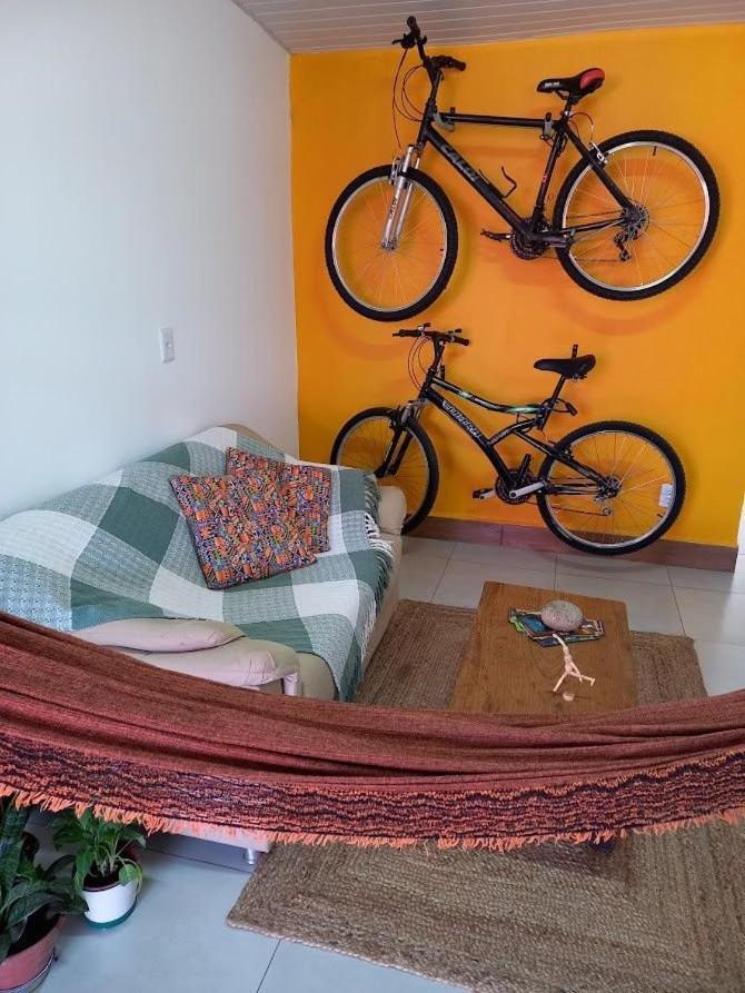Casinha Aconchegante No Centro De Bonito I Tv, Ar-Condicionado, Bicicletas, Rede, Cozinha E Wi-Fi 20Mb Villa ภายนอก รูปภาพ